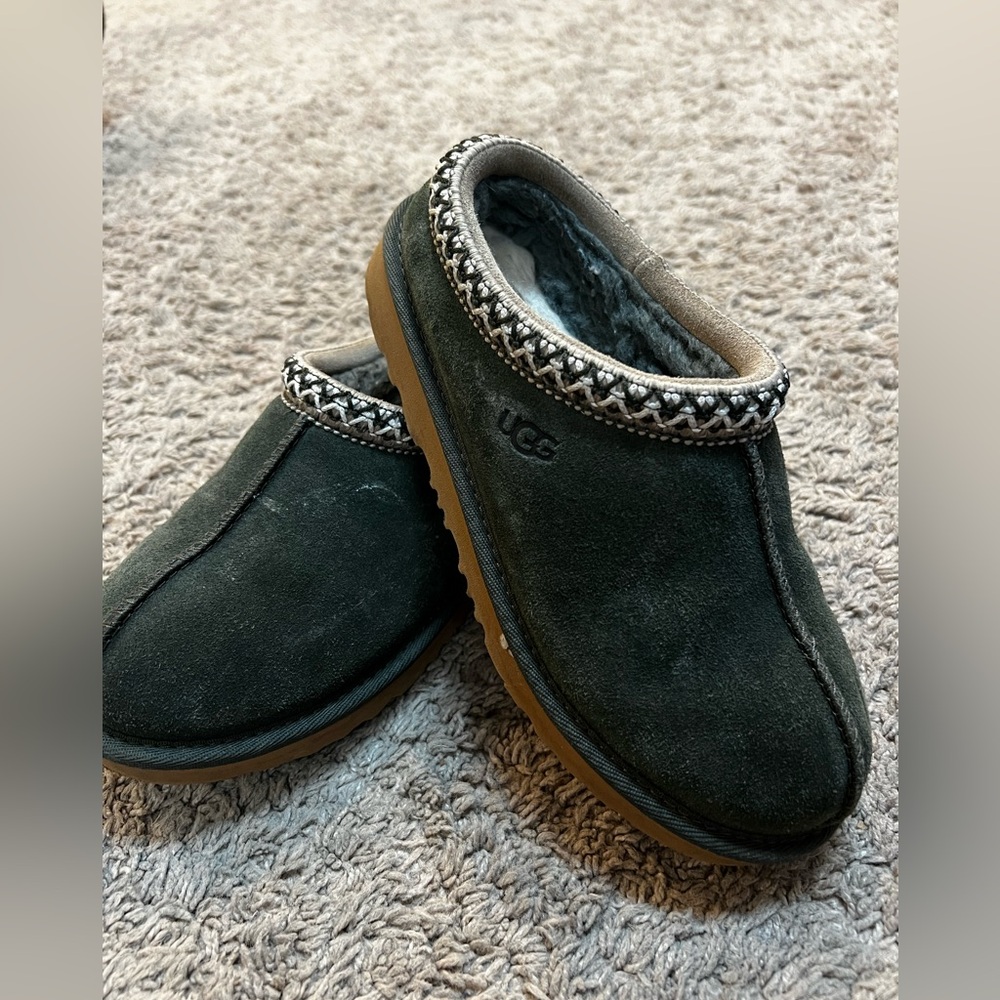 Pre- owned KID'S UGG TASMAN II – COZY & VERSATILE SLIP-ON COMFORT